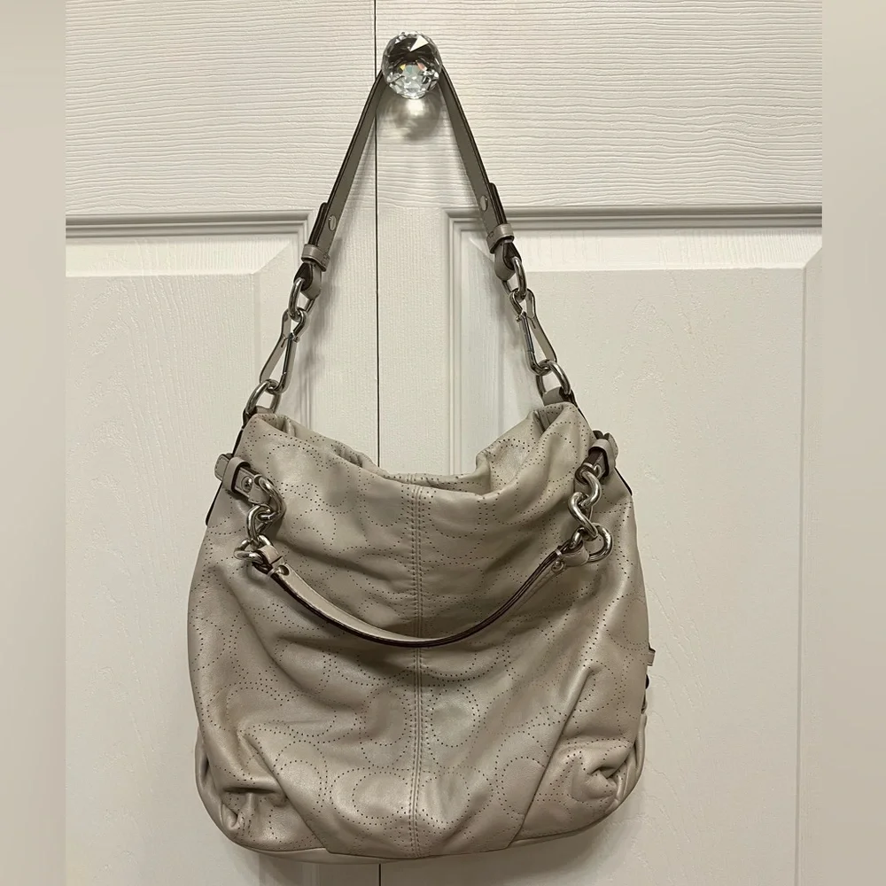 Coach A-1182 hobo purse